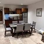 Penthouse De Dos Pisos Con Alberca Privada En La Veleta